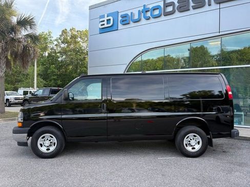 Used 2019 Chevrolet Express 2500 w/ Driver Convenience Package RWD image 2