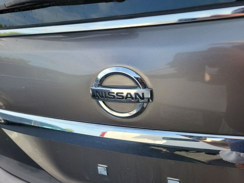 Used 2013 Nissan Quest SL FWD image 15