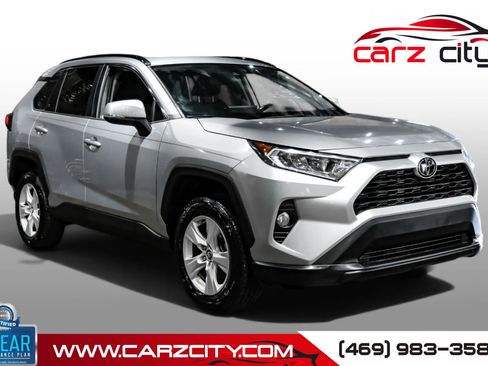 Used 2020 Toyota RAV4 XLE w/ Convenience Package FWD image 1
