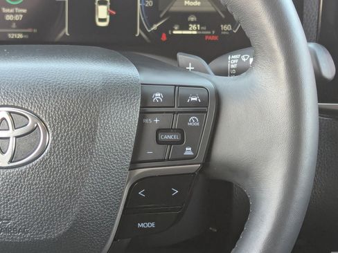 Used 2025 Toyota Camry XSE image 24