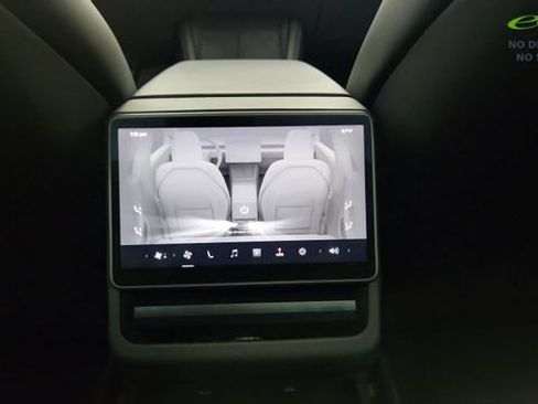 Used 2025 Tesla Model 3 Long Range AWD/4WD image 52
