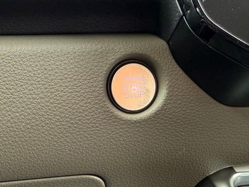 New 2026 Kia Carnival EX image 15