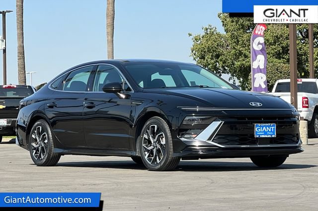 Used 2025 Hyundai Sonata SEL FWD image 1