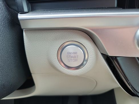 Used 2024 Kia Telluride S w/ S Sunroof Package FWD image 31