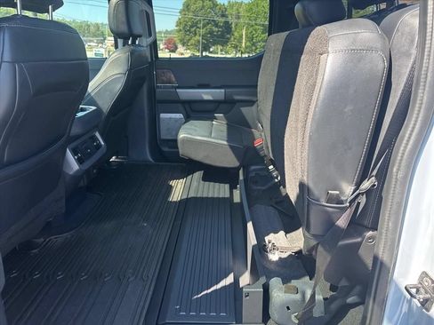 Used 2024 Ford F250 Lariat w/ Black Appearance Package AWD/4WD image 19