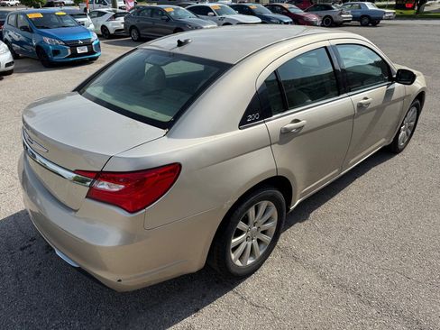 Used 2013 Chrysler 200 Touring image 6