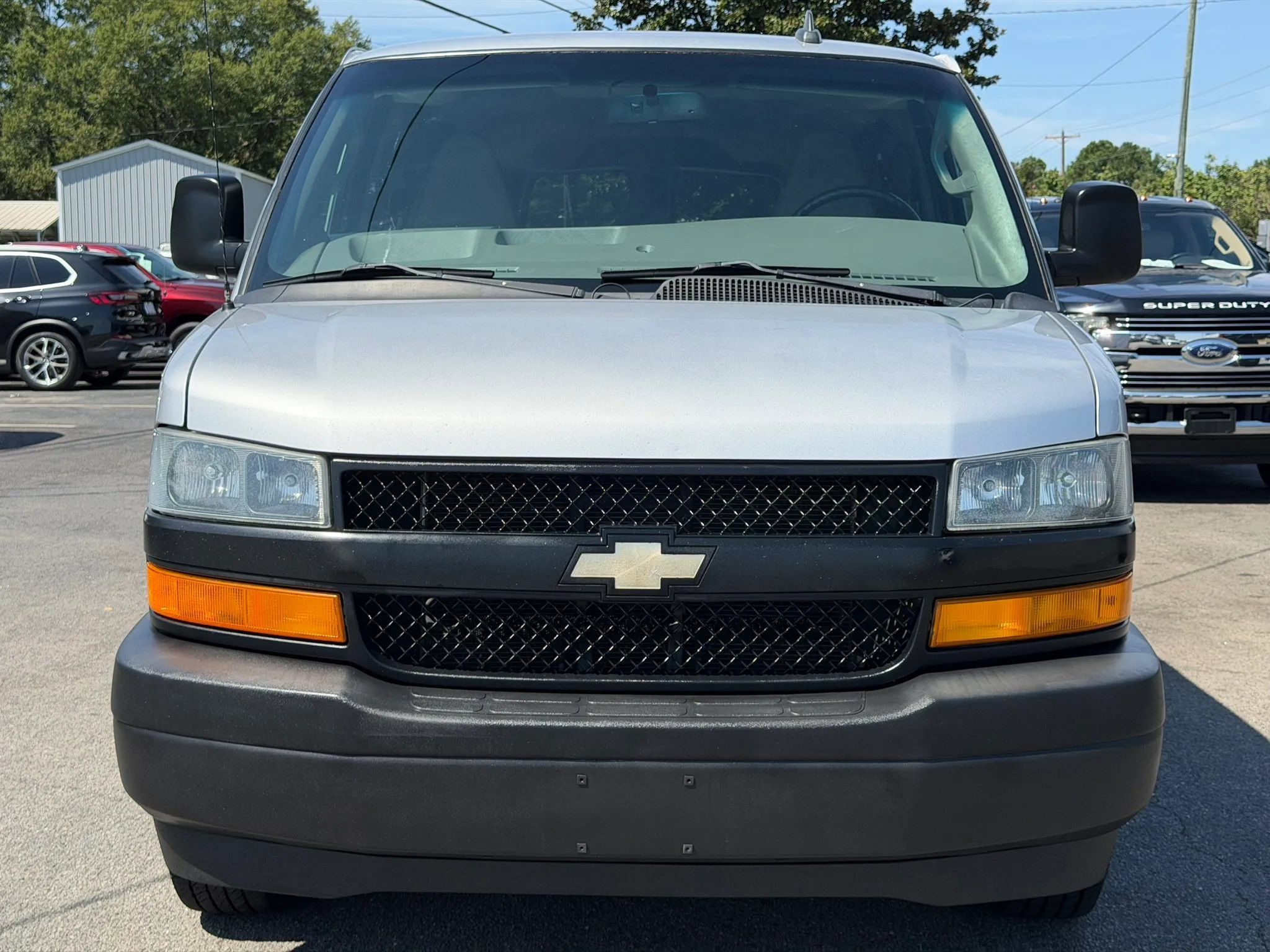 Used 2019 Chevrolet Express 3500 LS RWD image 9