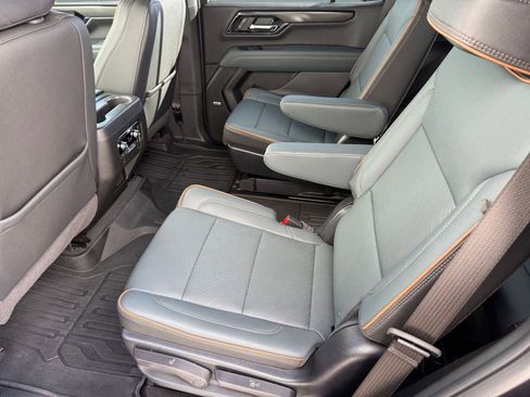 Used 2025 GMC Yukon AT4 w/ LPO, Floor Liner Package image 13