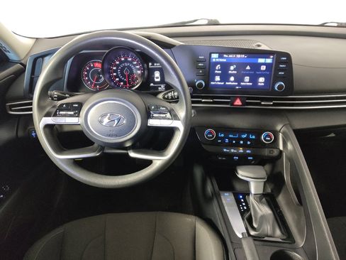 Used 2023 Hyundai Elantra SEL FWD image 22