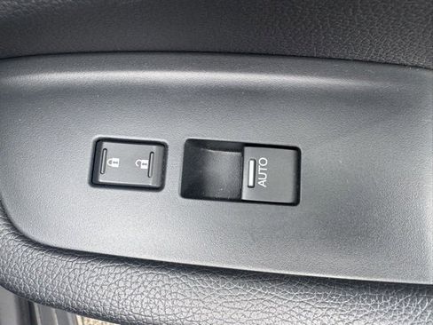 Used 2022 Honda Ridgeline Black Edition image 37