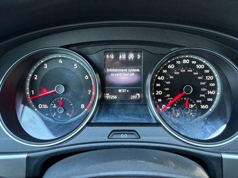 Used 2018 Volkswagen Atlas Launch Edition image 26