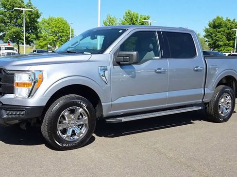 Used 2022 Ford F150 XLT w/ Equipment Group 301A Mid AWD/4WD image 4
