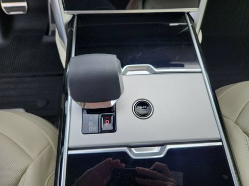 New 2026 Land Rover Range Rover SE AWD/4WD image 16