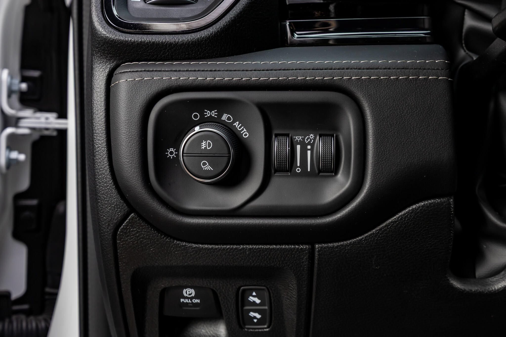 Used 2026 RAM 1500 Limited AWD/4WD image 22
