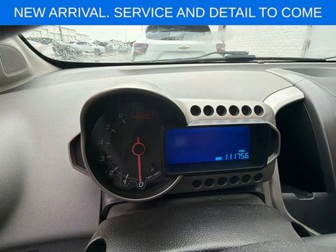 Used 2014 Chevrolet Sonic LT w/ Fun and Sun Package FWD image 11