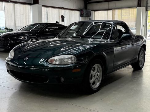 Used 2000 MAZDA MX-5 Miata image 4