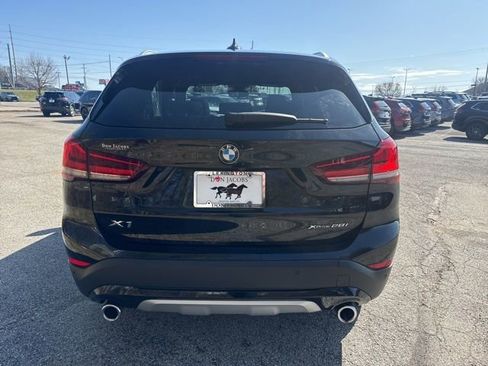 Used 2021 BMW X1 xDrive28i w/ Convenience Package image 3