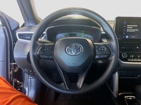 Used 2024 Toyota Corolla Cross AWD Hybrid image 11