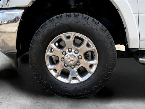 Used 2022 RAM 2500 Laramie AWD/4WD image 33