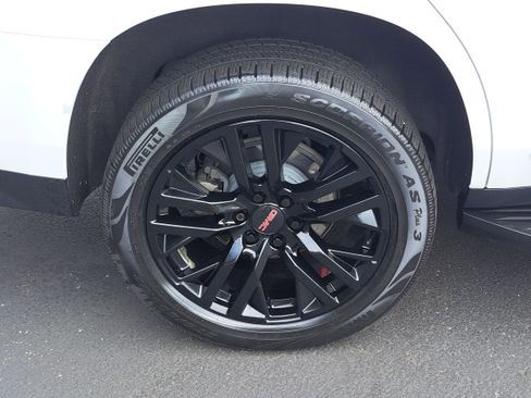 Used 2021 GMC Yukon Denali image 5