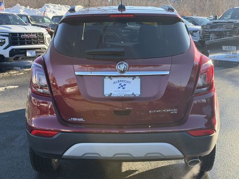 Used 2022 Buick Encore Preferred w/ Safety Package image 6
