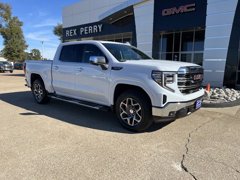 New 2026 GMC Sierra 1500 SLT w/ SLT Premium Package image 2