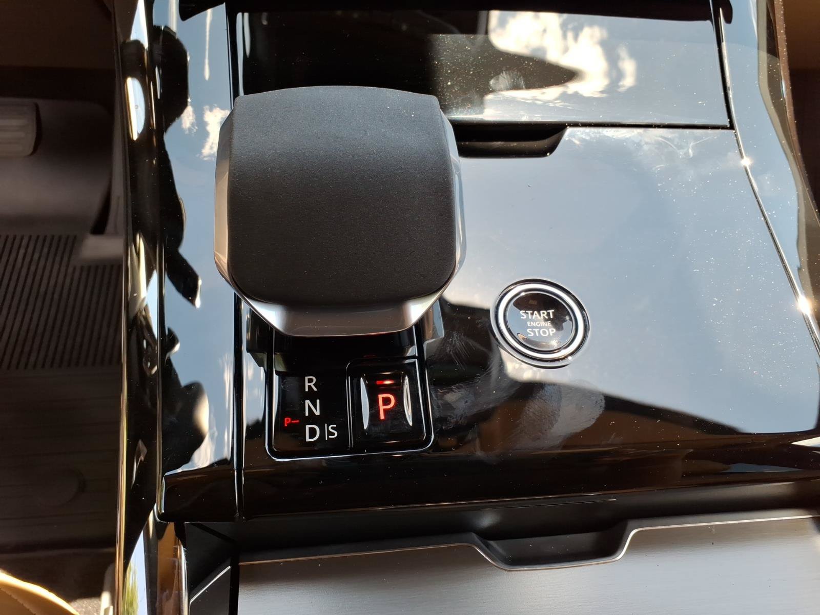 New 2026 Land Rover Range Rover Sport SE AWD/4WD image 12