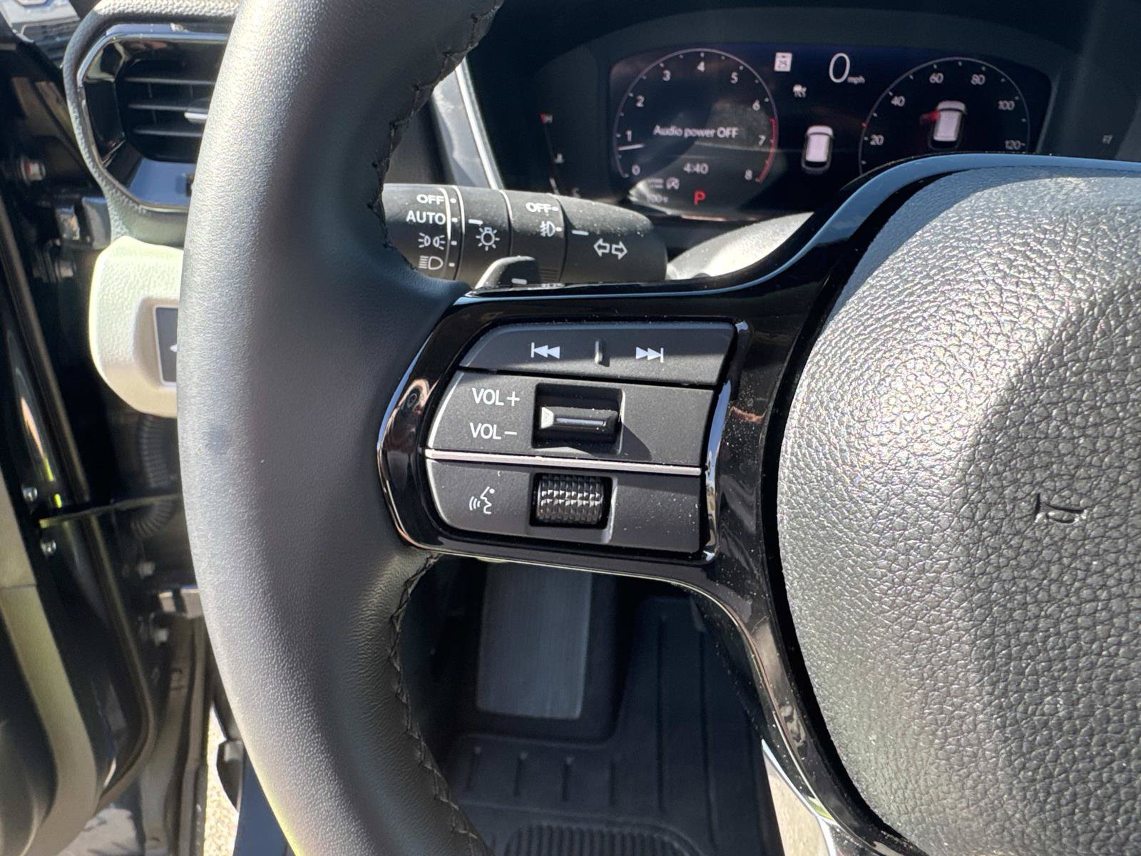 Used 2026 Honda Pilot Touring image 23