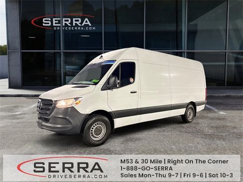 Used 2020 Mercedes-Benz Sprinter 2500 image 1