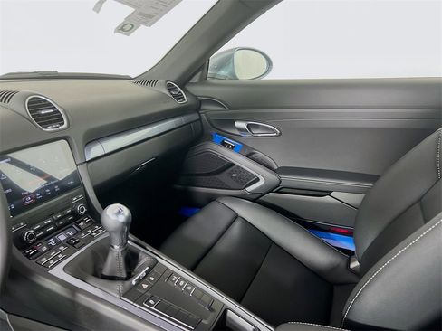 New 2025 Porsche 718 Cayman image 24