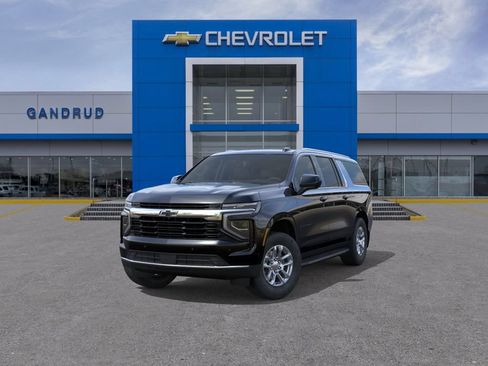New 2026 Chevrolet Suburban LS w/ LPO, Dark Essentials Package AWD/4WD image 8