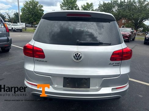 Used 2015 Volkswagen Tiguan R-Line AWD/4WD image 4