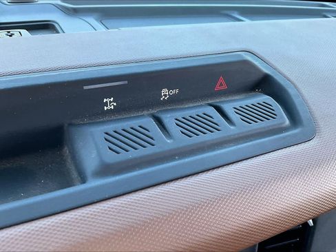 Used 2024 Ford Bronco Outer Banks AWD/4WD image 32