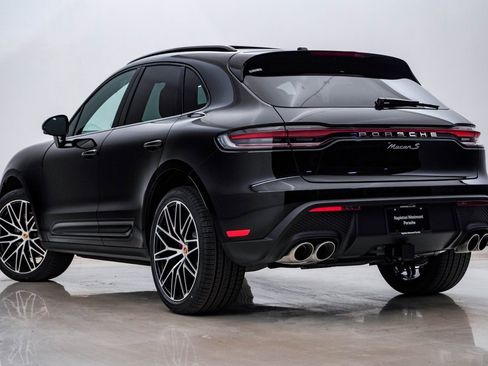 New 2026 Porsche Macan S image 2