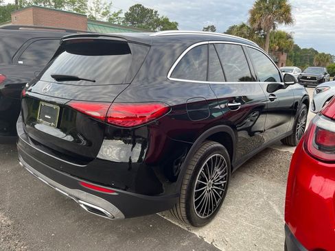 Certified 2025 Mercedes-Benz GLC 300 image 5