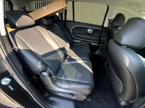 New 2026 Hyundai Ioniq 9 SEL image 9