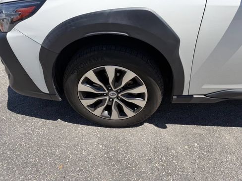 Used 2024 Subaru Outback Limited AWD/4WD image 10