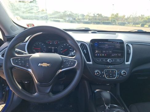 Certified 2023 Chevrolet Malibu LT image 3