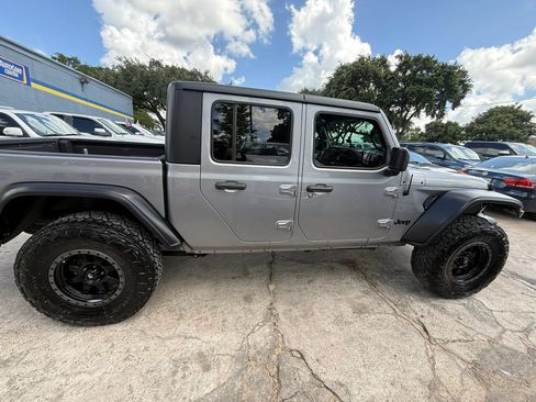 Used 2020 Jeep Gladiator Sport w/ Quick Order Package 24S AWD/4WD image 8