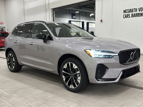 Used 2026 Volvo XC60 B5 Plus w/ Protection Package Premier AWD/4WD image 3