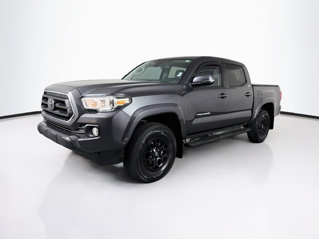 Used 2022 Toyota Tacoma SR5 w/ Technology Package RWD image 3