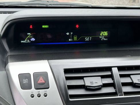 Used 2012 Toyota Prius V Three image 29