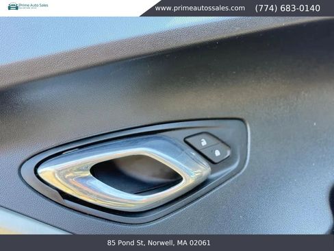Used 2017 Chevrolet Camaro SS RWD image 34