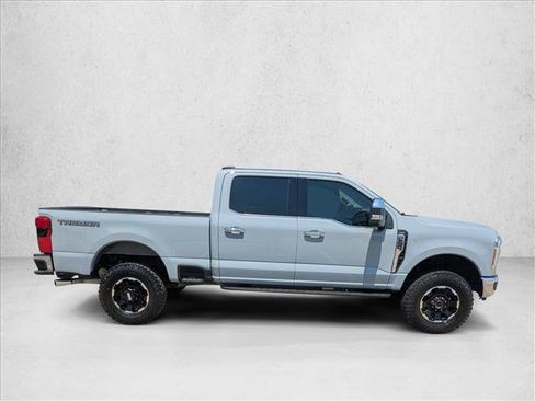 Used 2025 Ford F250 Lariat w/ Tremor Off-Road Package AWD/4WD image 4