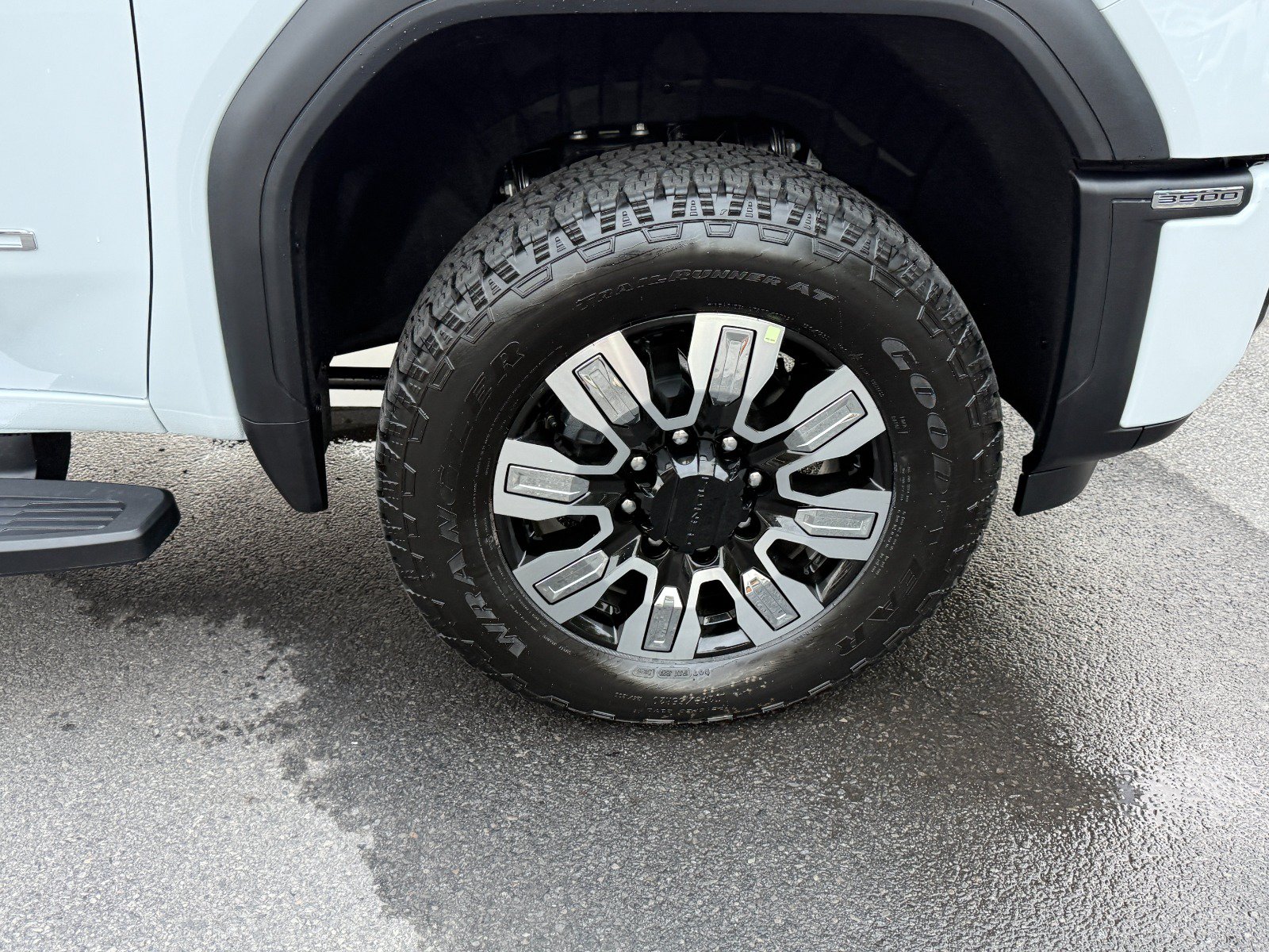 New 2026 GMC Sierra 3500 Denali AWD/4WD image 12