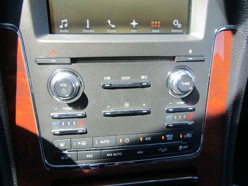 Used 2016 Lincoln Navigator L Select image 20