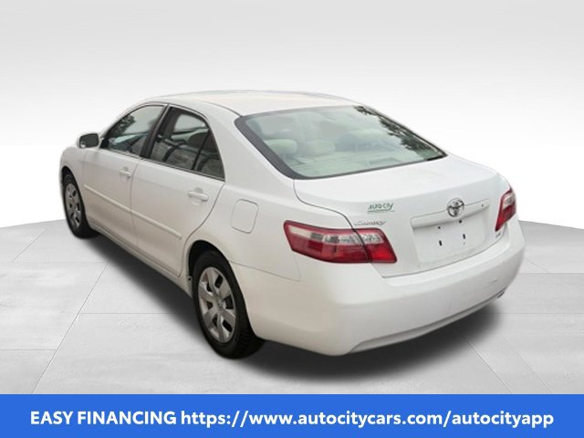 Used 2009 Toyota Camry LE FWD image 4