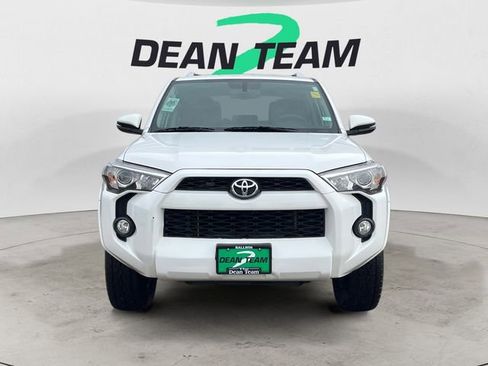 Used 2018 Toyota 4Runner SR5 Premium image 3