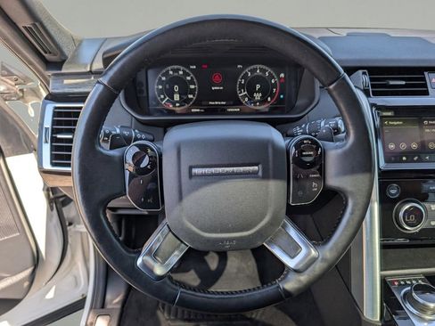 Used 2019 Land Rover Discovery HSE image 24