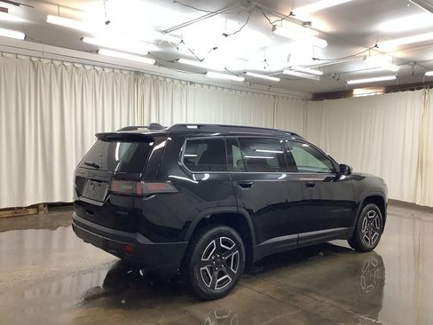 New 2026 Jeep Cherokee Laredo AWD/4WD image 5